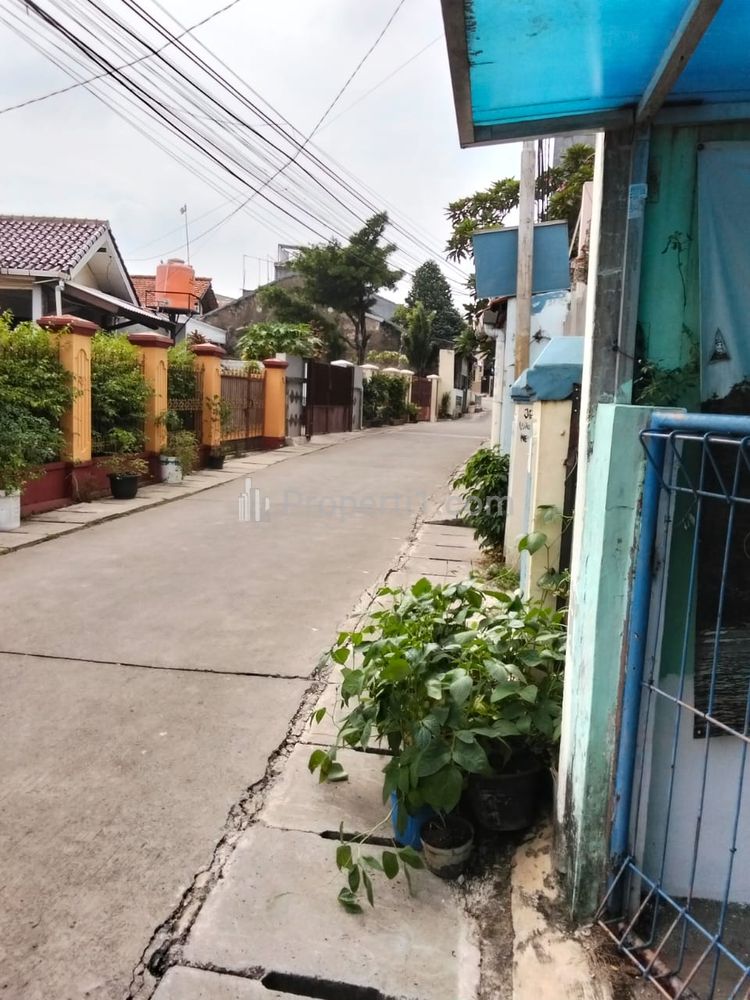 Jual Rumah di Jakarta Timur Masuk 1 Mobil Area Gedong Pasar Rebo, 350 Meter ke Jalan TB Simatupang