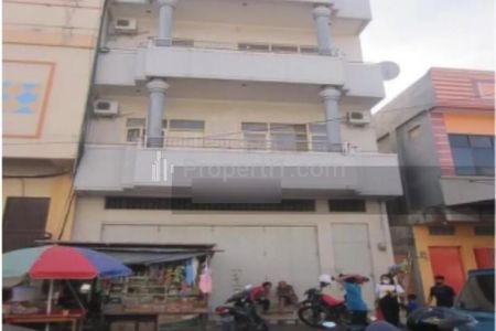 Dijual Ruko SHM 3 Lantai di Yos Sudarso, Kotamabagu, Sulawesi Utara