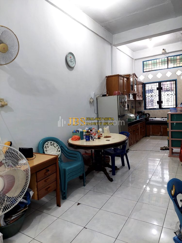 JUAL/SEWA Ruko 3,5 Tingkat di Jalan Prof. H. M. Yamin (Dekat Jl. Madong Lubis), Medan