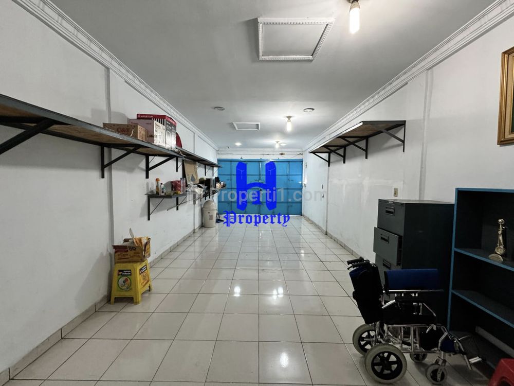 DIJUAL/DISEWAKAN Ruko Siap Huni di Jalan Prof. H. M. Yamin (Dekat Jl. Madong Lubis)