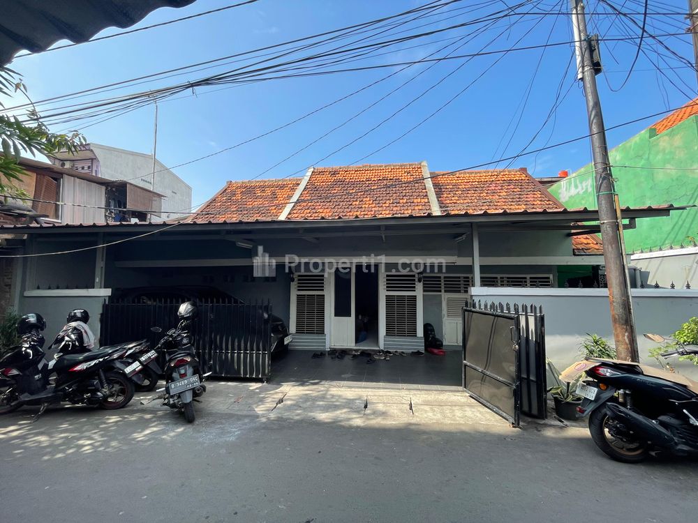 Dijual Rumah Strategis di Koja, Jakarta Utara