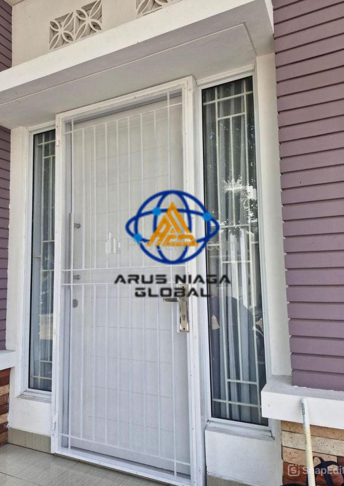 Disewakan Rumah 2 Lantai Cluster D'java Cikarang 3BR Semi Furnished