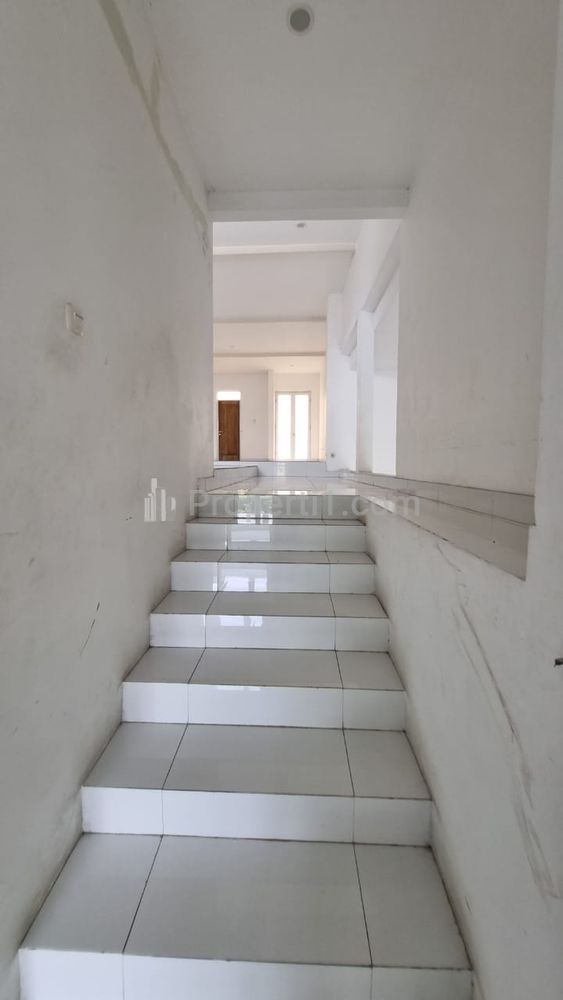 Dijual Rumah Kavling DKI, Kondisi Rapih di Jakarta Barat