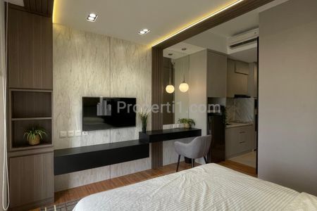 Sewa Apartemen Sudirman Hill Residences Tipe Studio Full Furnished, Dekat Rumah Sakit Mintohardjo dan Bendungan Hilir