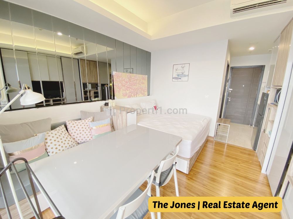 Sewa Apartemen Sudirman Hill Residences Type Studio Full Furnished, Dekat Rumah Sakit Mintohardjo dan Bendungan Hilir