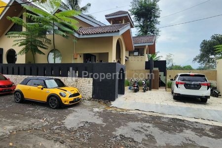 Dijual Villa Modern Full Furnish Kolam Renang Seputar Rejodani Jl. Palagan Km. 10 Yogyakarta