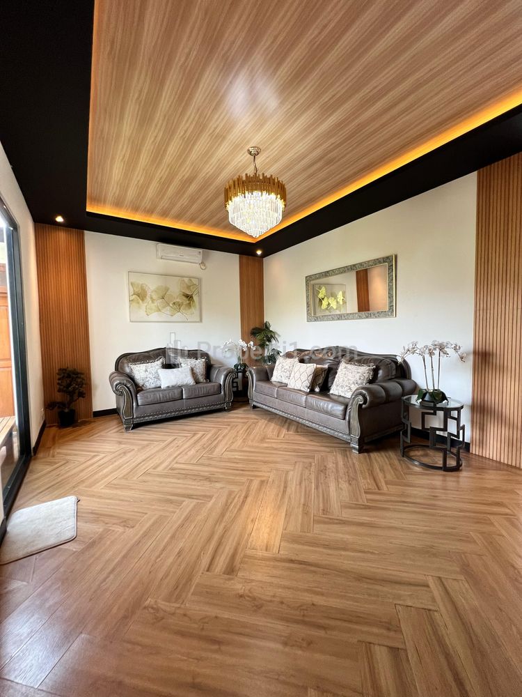 Jual Rumah Modern di Cinere Dekat Lebak Bulus, Pondok Indah Jakarta Selatan - 4 Kamar Tidur ada Kolam Renang