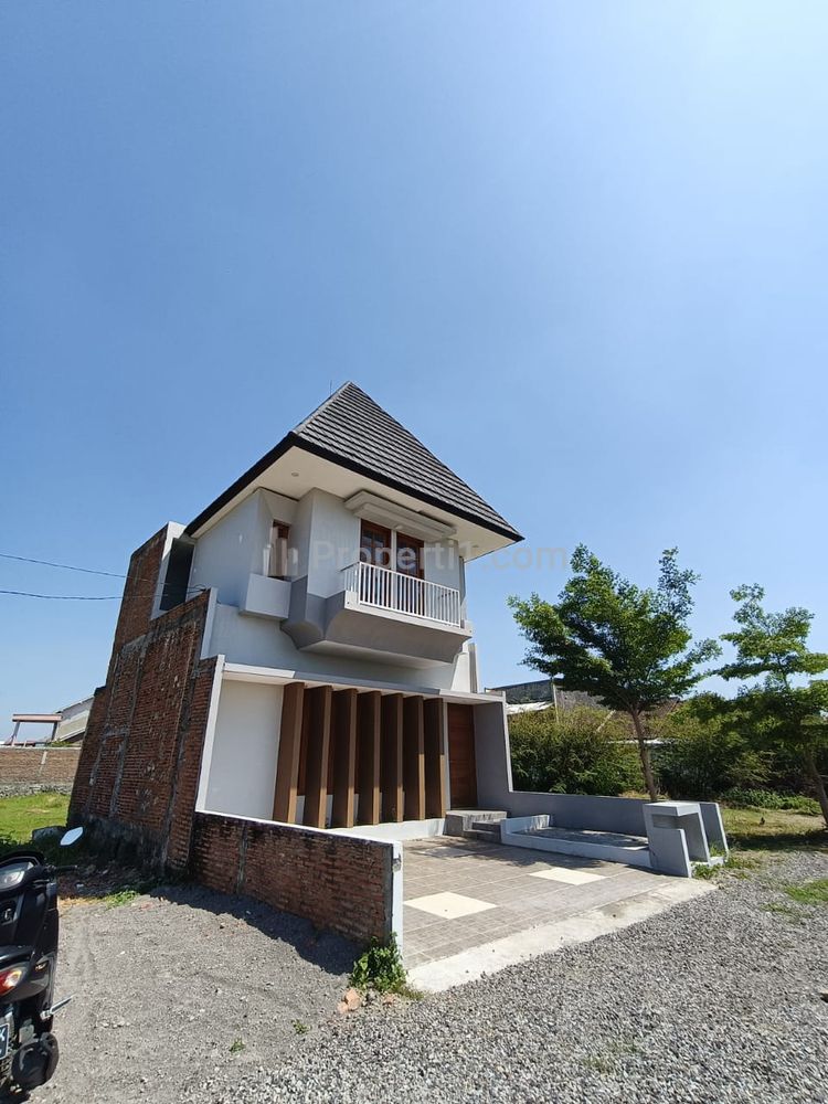Dijual Rumah 2 Lantai Mewah di Solo Baru Sukoharjo,  3 Menit ke Rumah Sakit Dr Oen Solo Baru