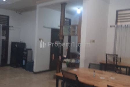 Dijual Rumah Luas 488 m2 di Cilandak Barat, Jakarta Selatan