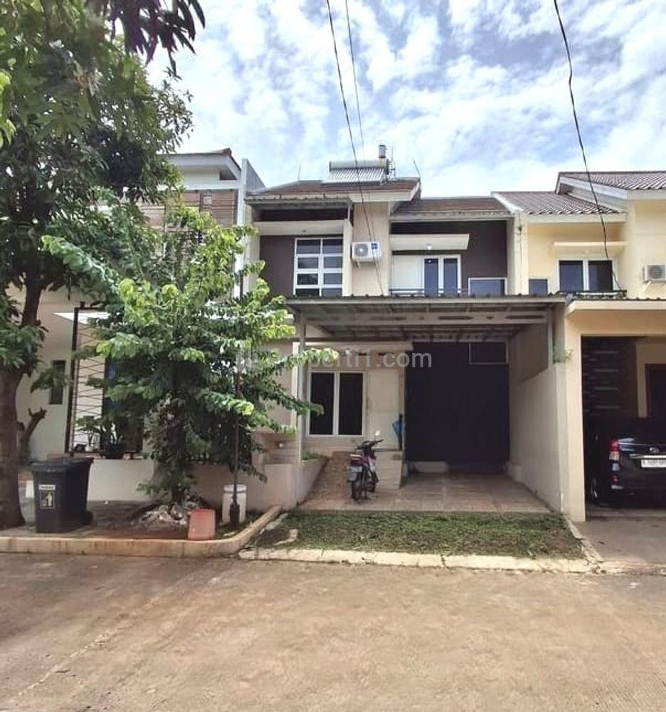 Disewakan Rumah 2 Lantai Lokasi Strategis di Cinere Limo, Depok