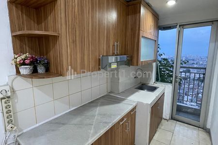 Disewakan Tahunan Apartemen Seasons City Type 2 BR Semi Furnish di Grogol Jakarta Barat