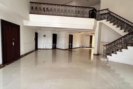 Dijual Cepat Apartemen Penthouse Kusuma Chandra 4+1 BR Unfurnished