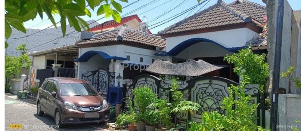 Dijual Rumah 1,5 Lantai di Semampir Tengah, Surabaya