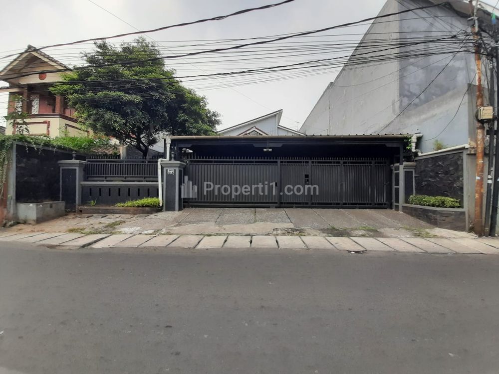 Jual Cepat Rumah Mewah 2 Lantai SHM Full Furnished di Condet Batuampar, Kramatjati, Jakarta Timur