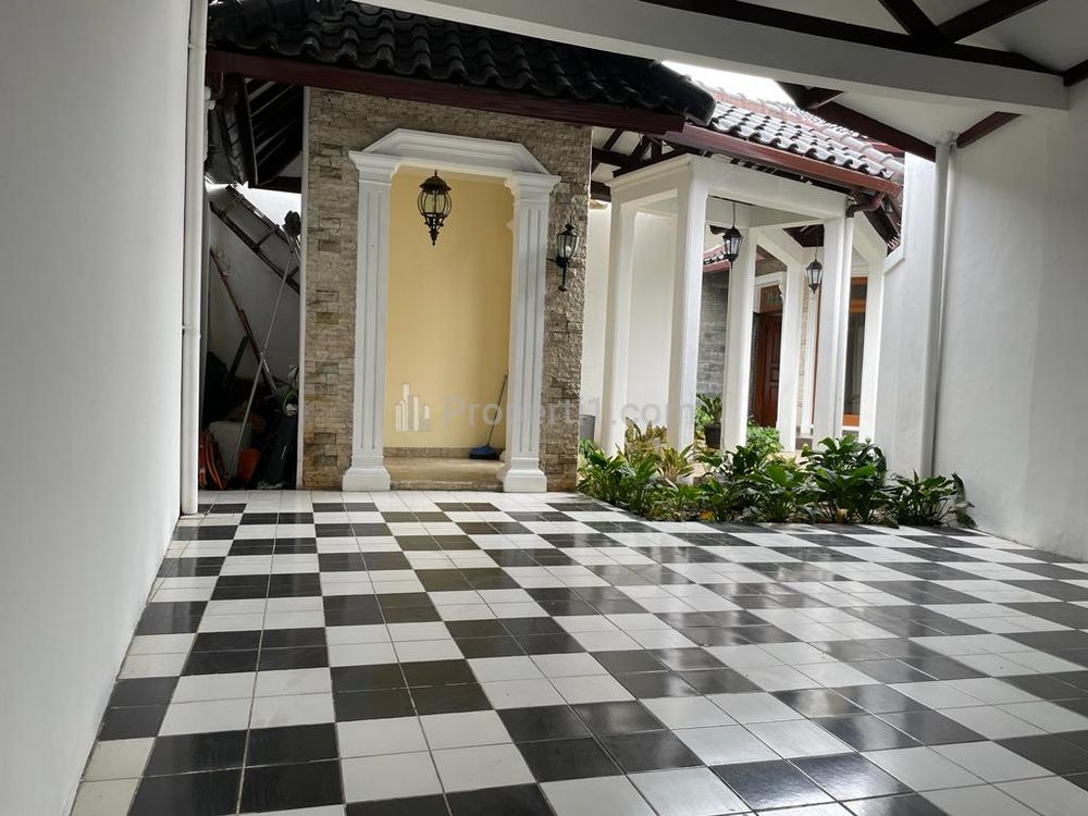 Rumah Dijual 2 Lantai Dekat Kampus UPN Pondok Labu, Jakarta Selatan
