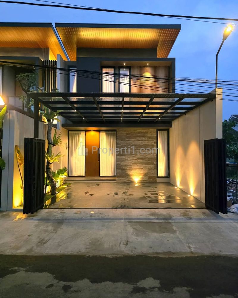 Dijual Rumah Mewah Modern Full Furnish Pinggir Jalan Utara Jogja Bay Maguwoharjo Yogyakarta