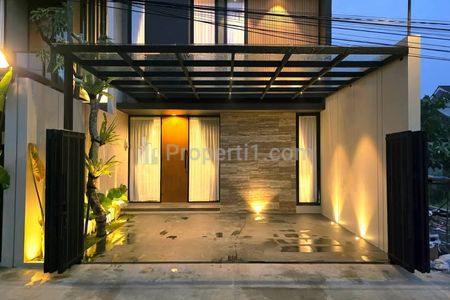 Dijual Rumah Mewah Modern Full Furnish Pinggir Jalan Utara Jogja Bay Maguwoharjo Yogyakarta