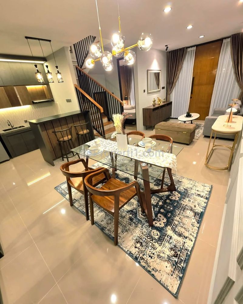 Dijual Rumah Mewah Modern Full Furnish Pinggir Jalan Utara Jogja Bay Maguwoharjo Yogyakarta