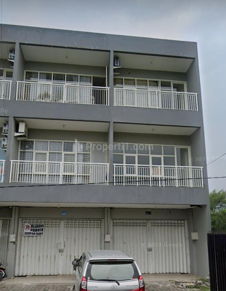 Dijual dan Sewa Ruko 3 Lantai di Wiyung, Surabaya