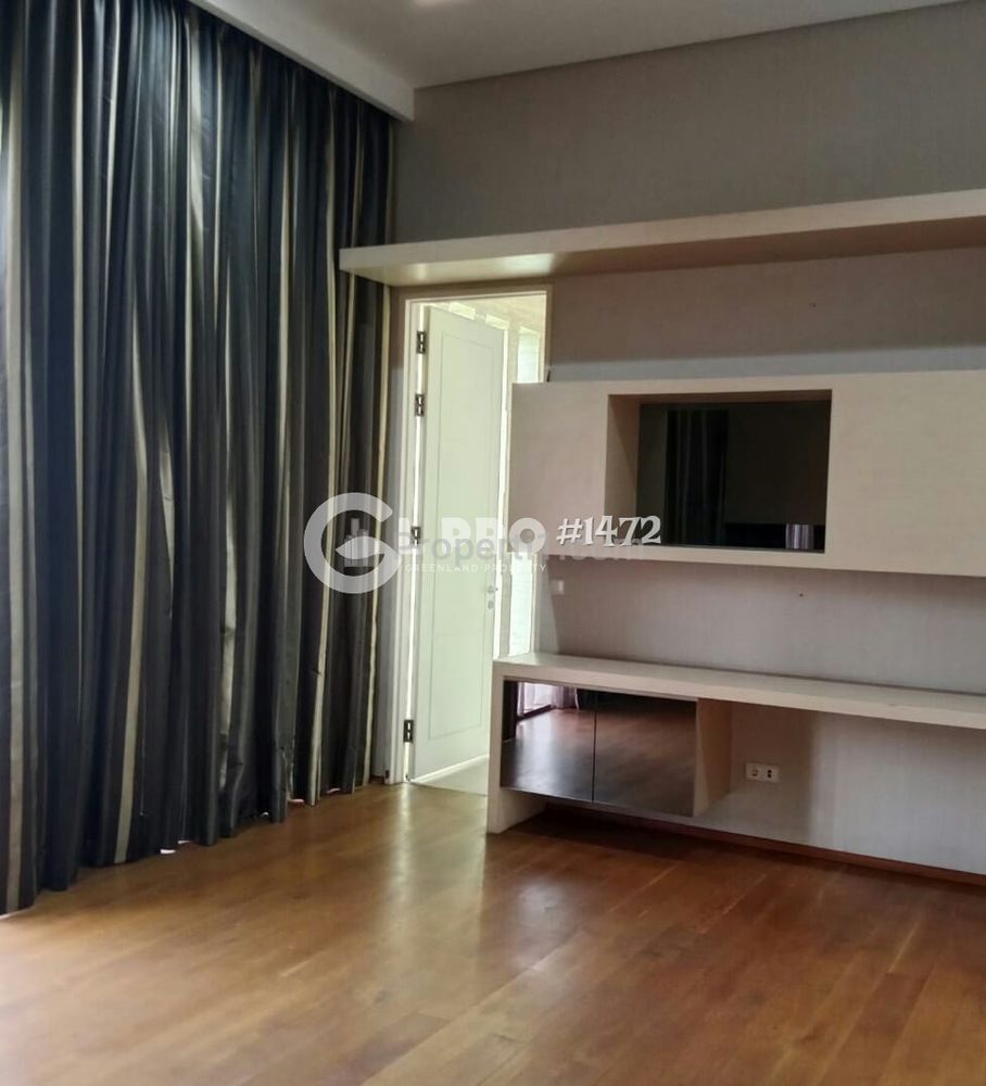 Disewakan Rumah Mewah Luas Tanah 450m2 Furnished Siap Huni di PIK Jakarta Utara