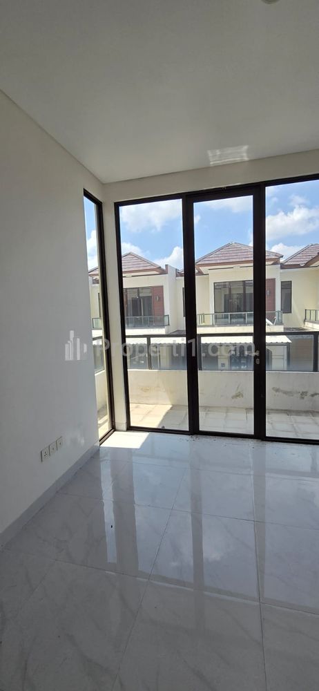 Jual Murah Rumah Cluster Enchanta Lavon Swan City Tangerang