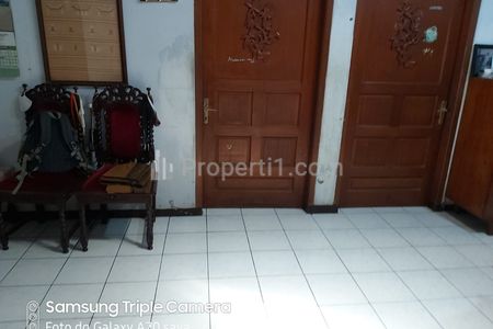 Jual Rumah Strategis Pinggir Jalan Raya Area Ciracas Jakara Timur