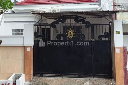 Disewakan Rumah Posisi di Depan Mall CW Surabaya