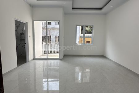 Jual Rumah Baru di Duri Kepa Jakarta Barat