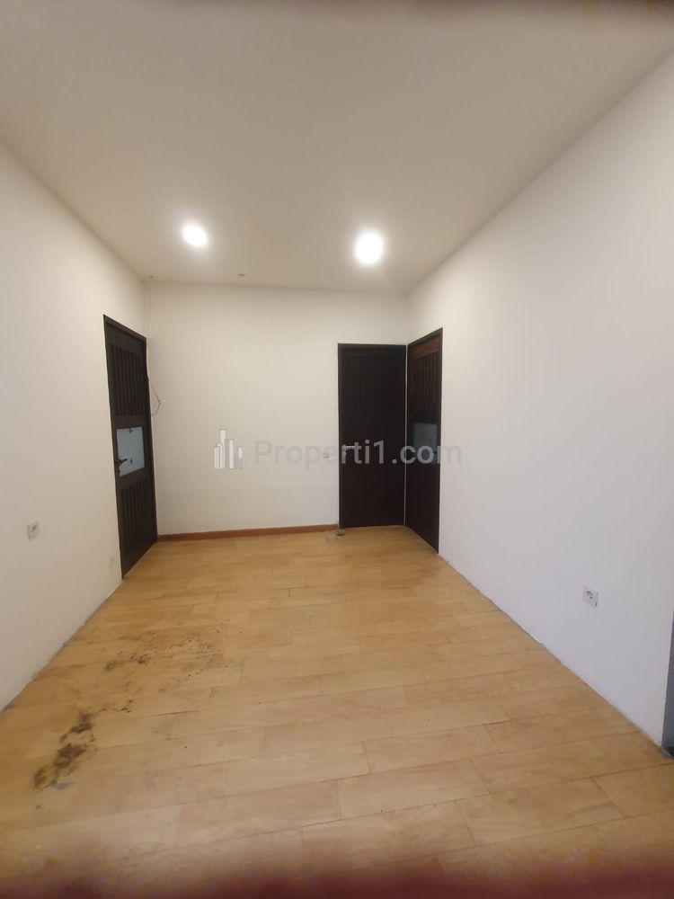 Dijual Cepat Rumah Siap Tinggal di Grogol, Jakarta Barat