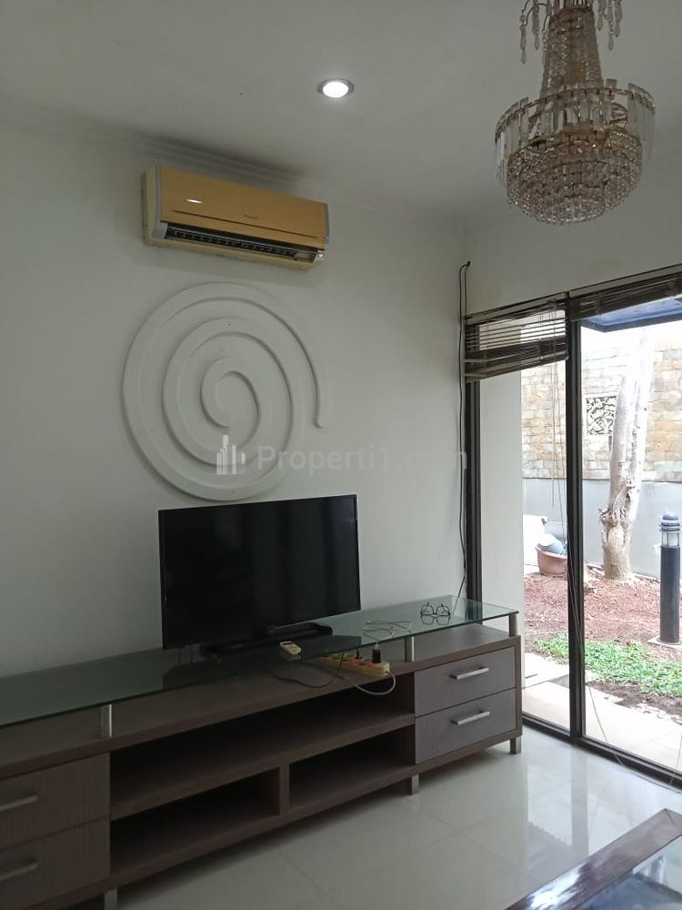 Disewakan Apartemen 2+1 Bedrooms Full Furnished – COSMO PARK THAMRIN (CBD AREA) Jakarta Pusat