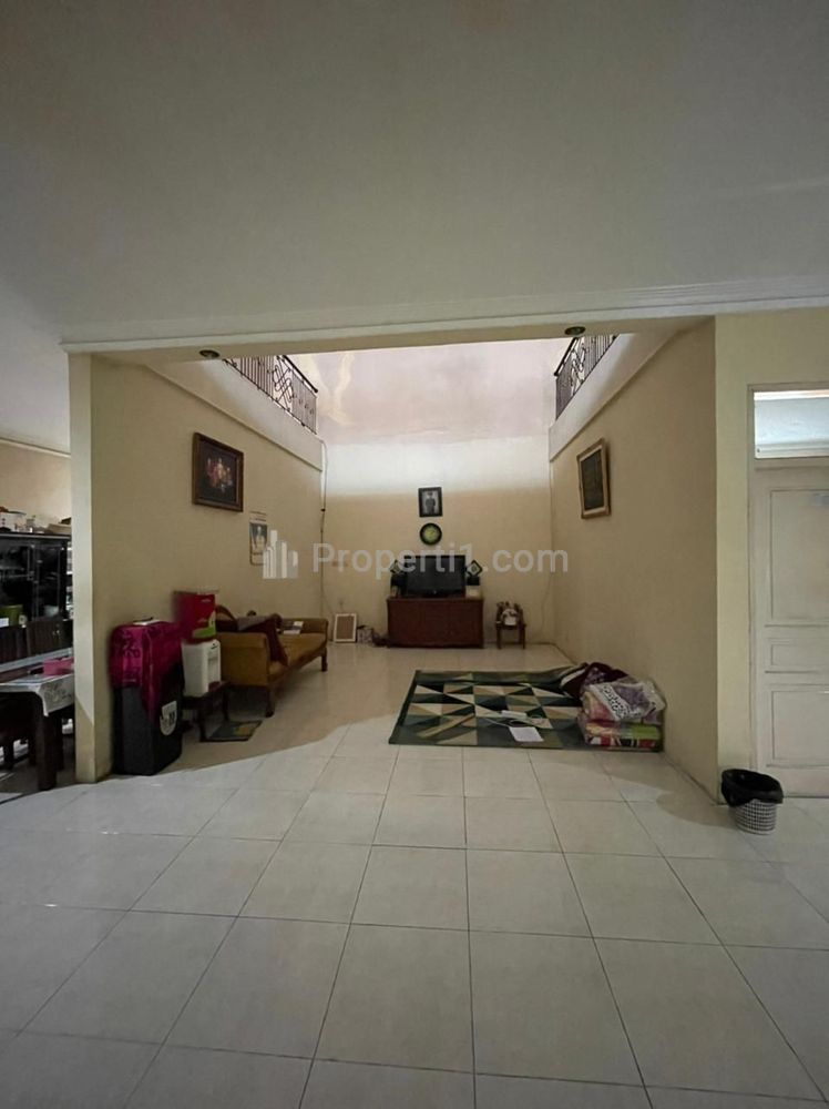 Dijual Cepat Rumah Terawat dan Luas di Komplek Pasir Pogor Kota Bandung
