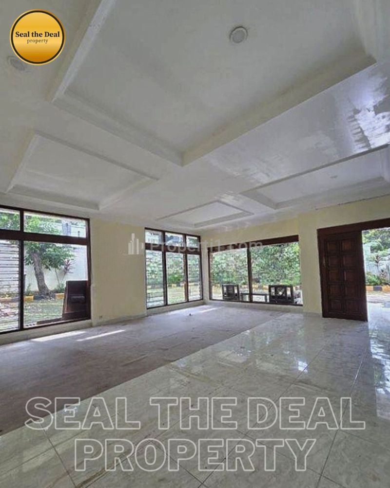Disewakan Rumah Luas Bisa untuk Kantor di Kemang Jakarta Selatan STD590