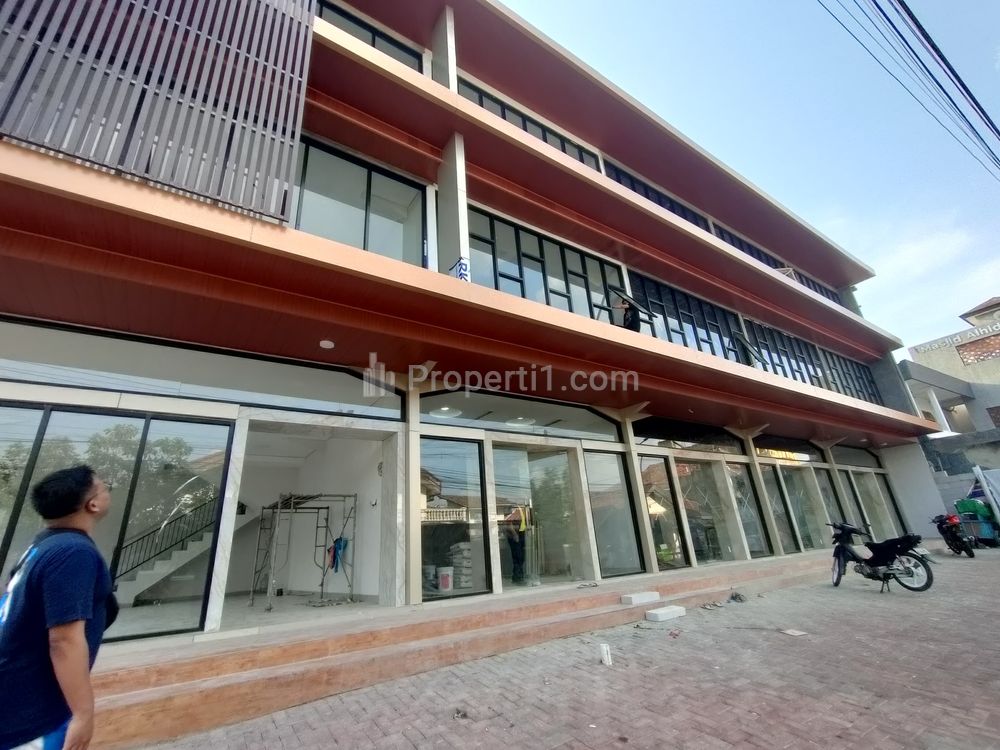 Dijual Ruko 3 Lantai Siap Pakai di Cikutra Bandung 