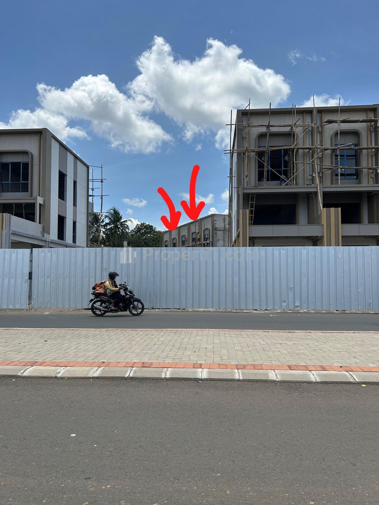 Jual Ruko 2 Lantai iL Lago Grande Gading Serpong Paramount Land Tangerang, Posisi Pinggir Jalan