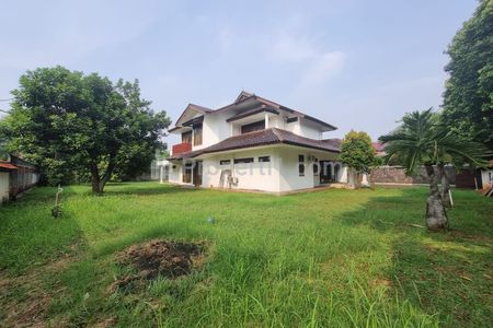 Dijual Rumah 2 Lantai, Halaman Luas dan Area Eksklusif di Cipinang Melayu, Makasar, Jakarta Timur