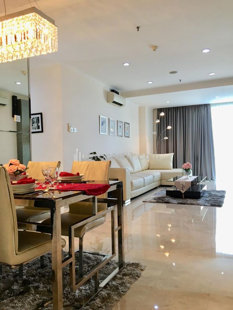 Sewa Apartemen FX Residence 3+1 BR Luxury Modern Furnished