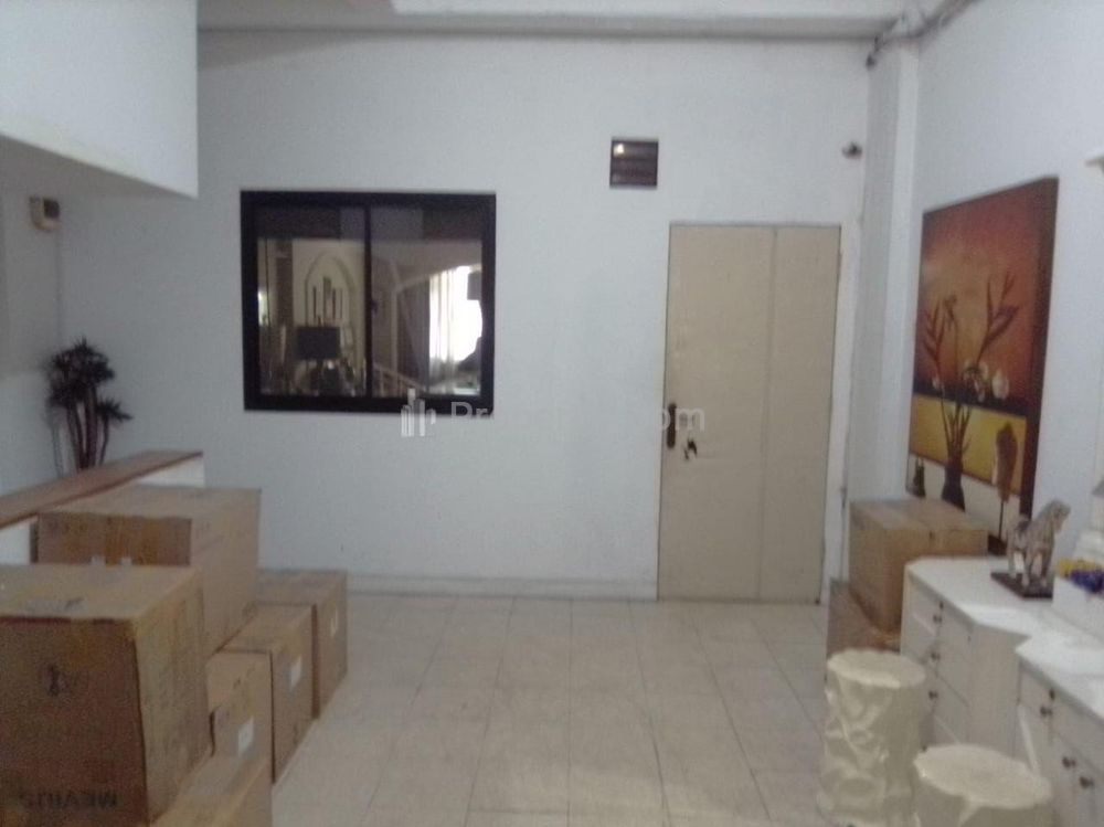 Dijual Ruko Pinangsia 4 Lantai, Jakarta Barat