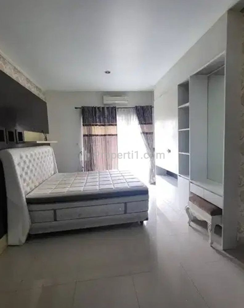 Jual Rumah Mewah Bagus Perum Royal Spring Jakarta Selatan