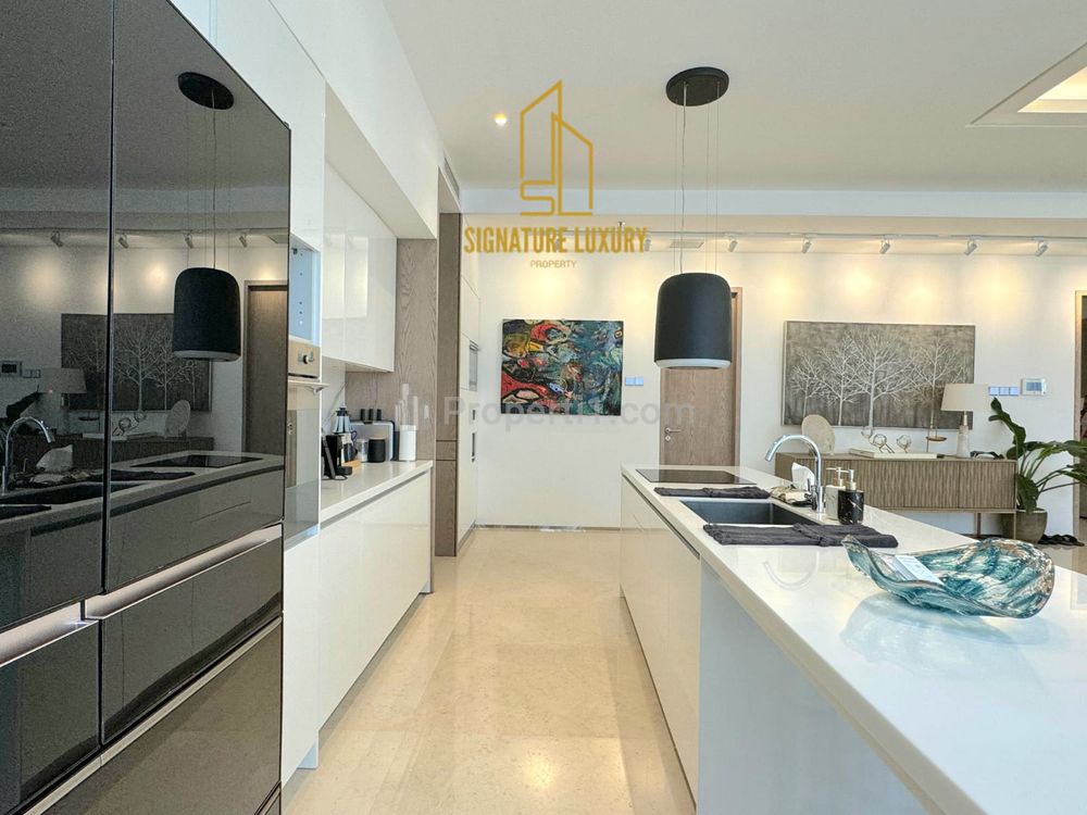 Sewa Apartemen Senopati Suites at SCBD 3BR 300sqm, Furnished Bagus, Ready To Move In, Direct Owner - YANI LIM 08174969303