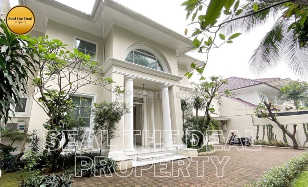 Disewakan Rumah Mewah di Kebayoran Baru/Senayan/Blok M Jakarta Selatan STD591