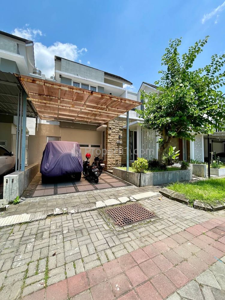 Dijual Rumah Mewah 2 Lantai Dekat Pusat Kota di Gamping, Sleman, Yogyakarta