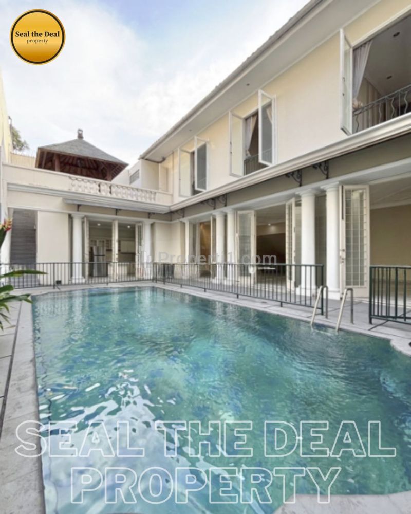 Disewakan Rumah Mewah di Kebayoran Baru/Senayan/Blok M Jakarta Selatan STD591