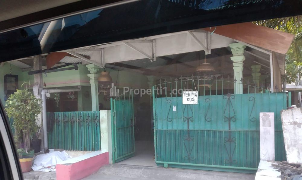 Dijual Rumah Bisa untuk Kost di Putat Gede, Surabaya