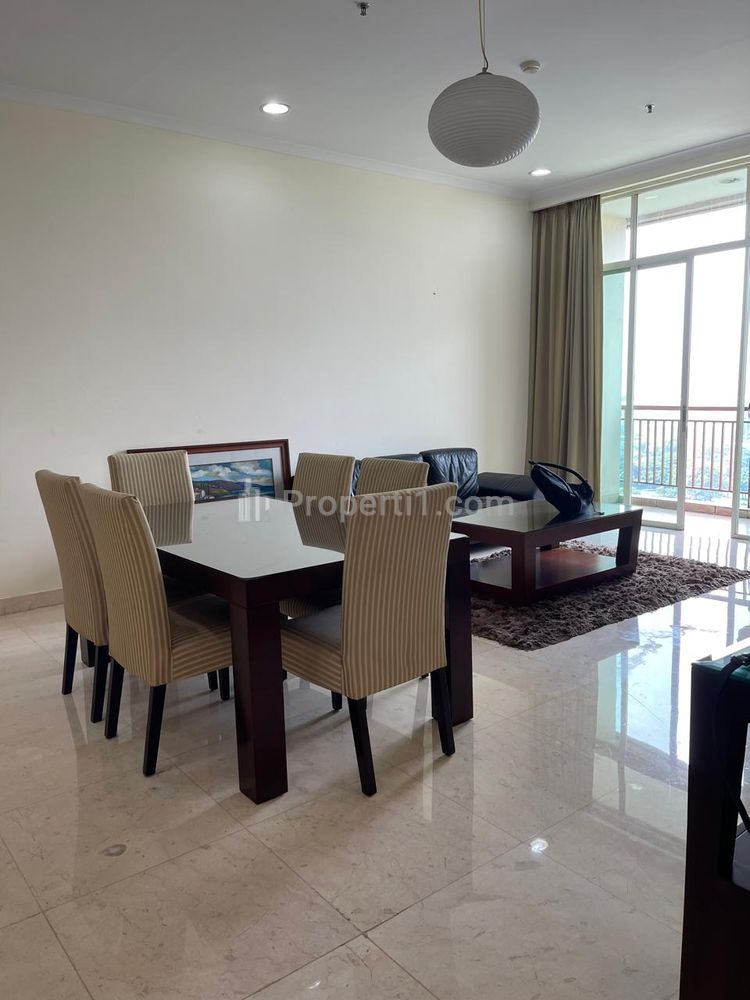 Disewakan Apartemen Senayan Residence 3BR Full Furnished
