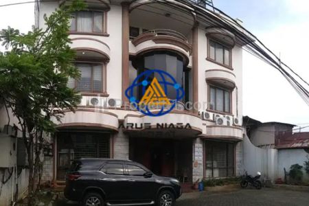 Disewakan Gedung di Cipinang Jatinegara Jakarta Timur, Bersertifikat HGB