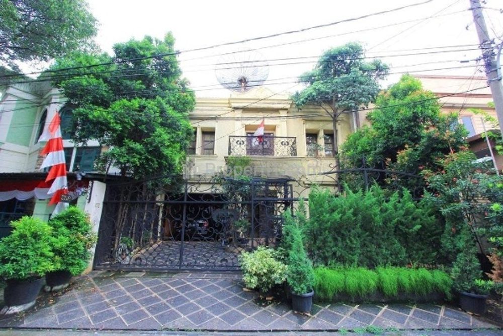 Dijual Rumah Bagus Siap Huni di Pondok Indah, Jakarta Selatan