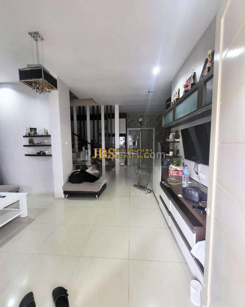Jual Rumah 2 Tingkat di Komplek Graha Metropolitan Medan Jalan Kapten Sumarsono