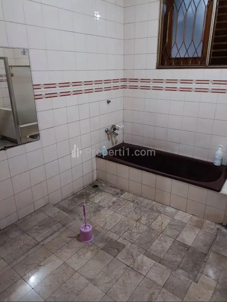 Dijual Rumah 2 Lantai di Komplek Citra Bagus, Jakarta Selatan