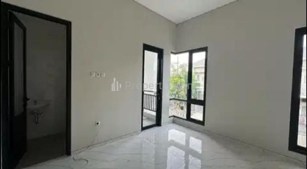 Dijual Rumah Baru Minimalis di Kutisari Indah Utara, Surabaya