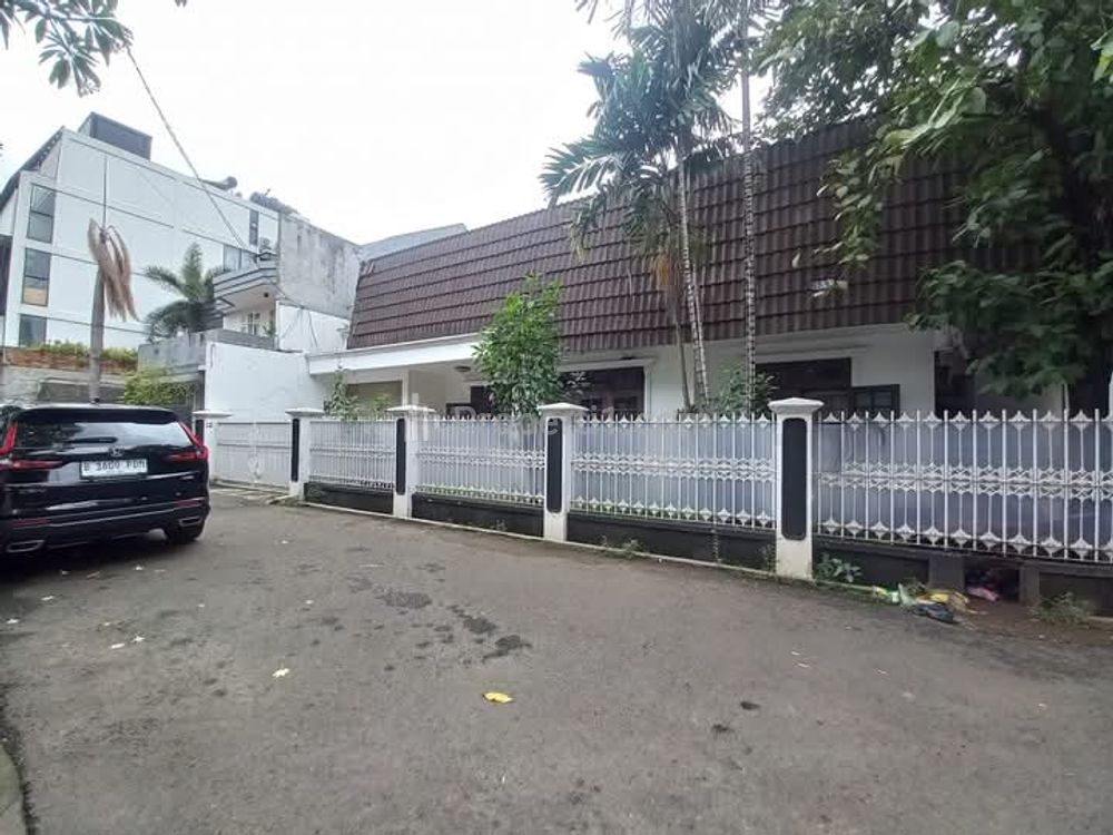 Jual Cepat Rumah Tua Luas 231 m2 Dekat McD Kemang, Lippo Kemang Mall, Ampera, Antasari, Mampang Prapatan, Jakarta Selatan